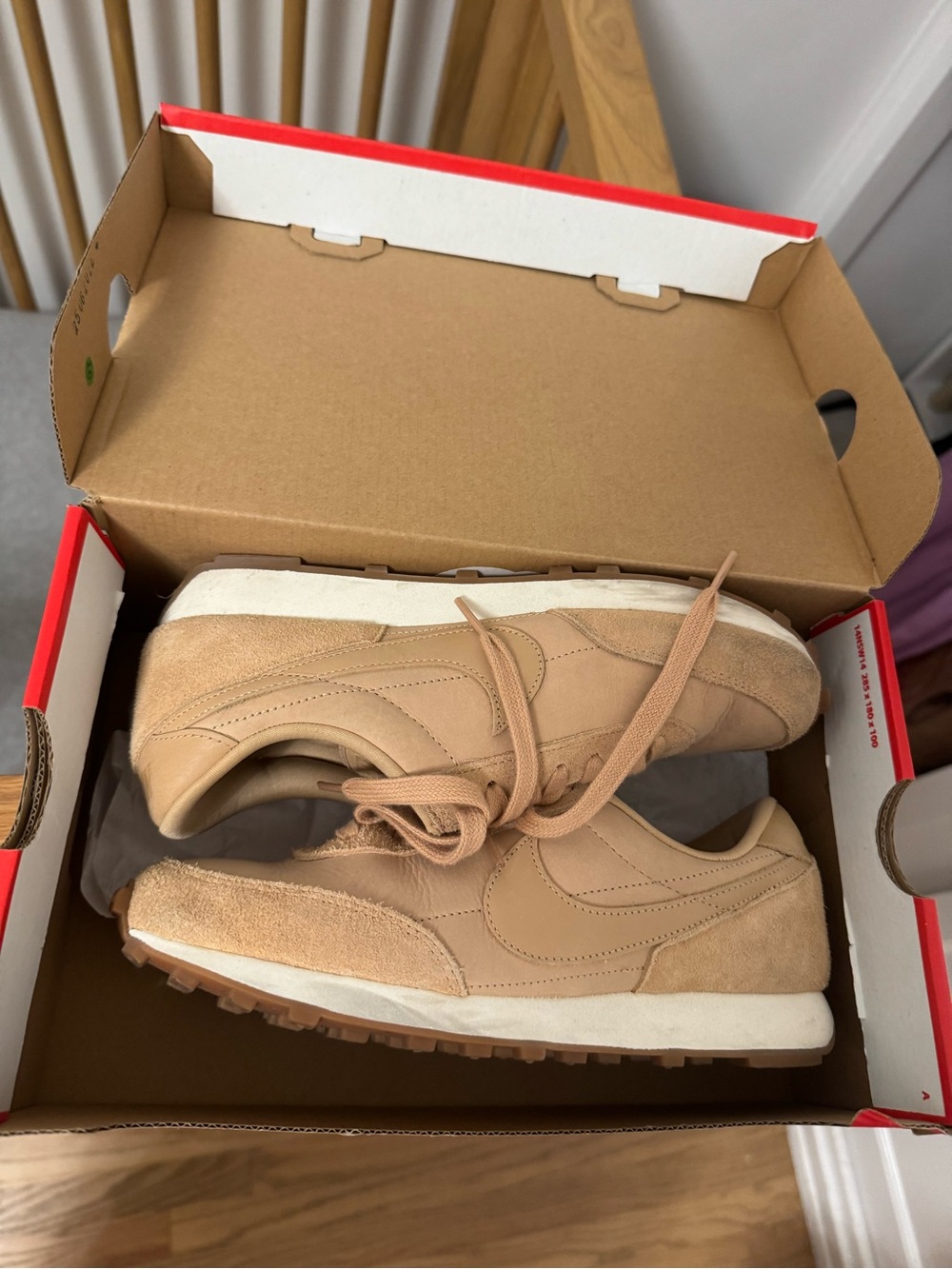 Nike Tan suede daybreak women’s sz 7